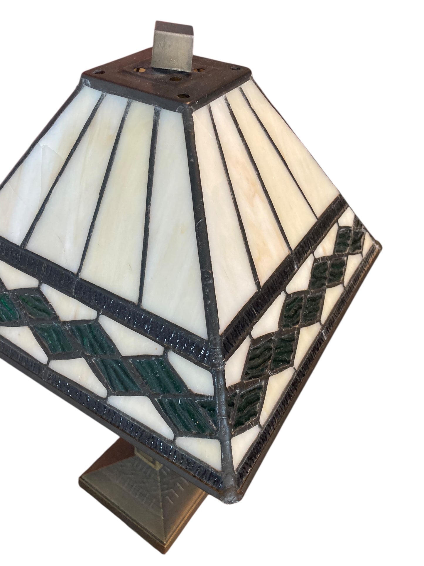 Art Deco-style table lamp in the Manor of Tiffany