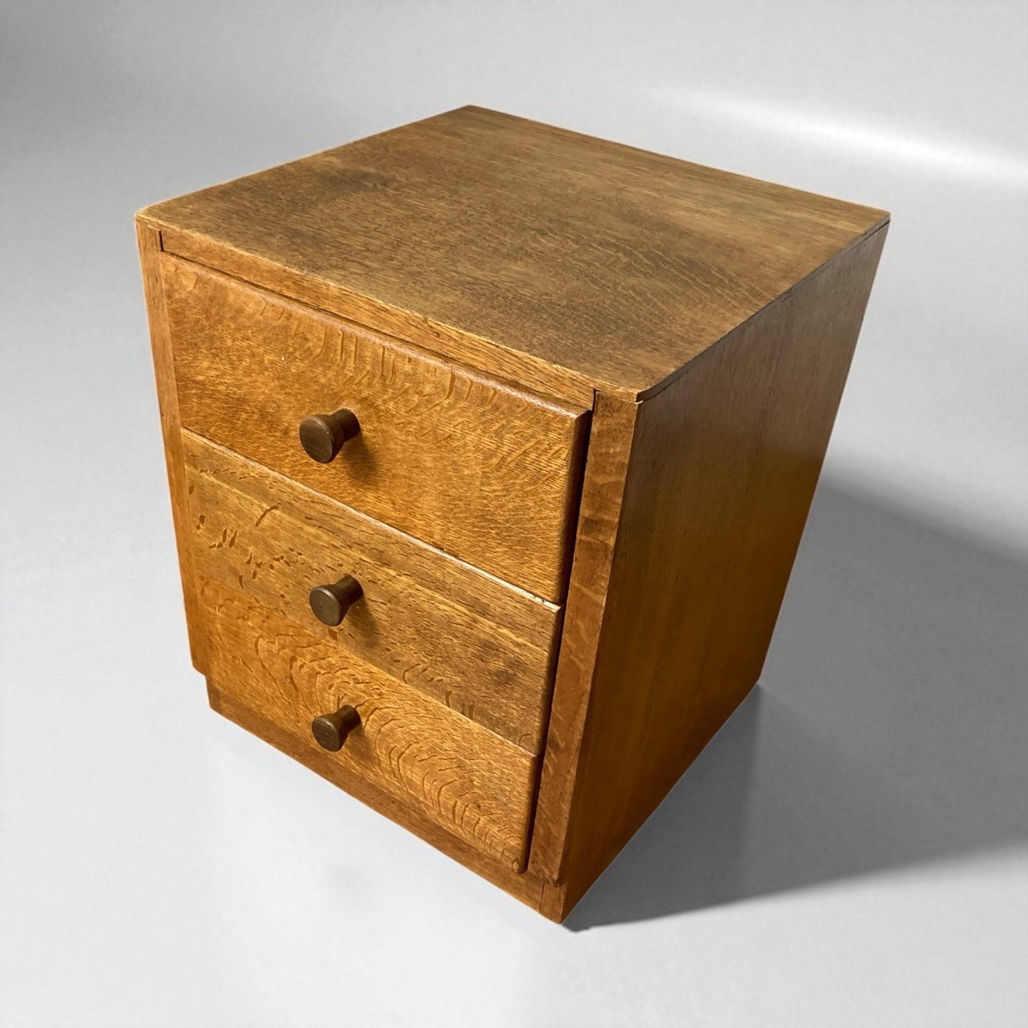 Mid Century Small Oak 3 drawer pedestal chest