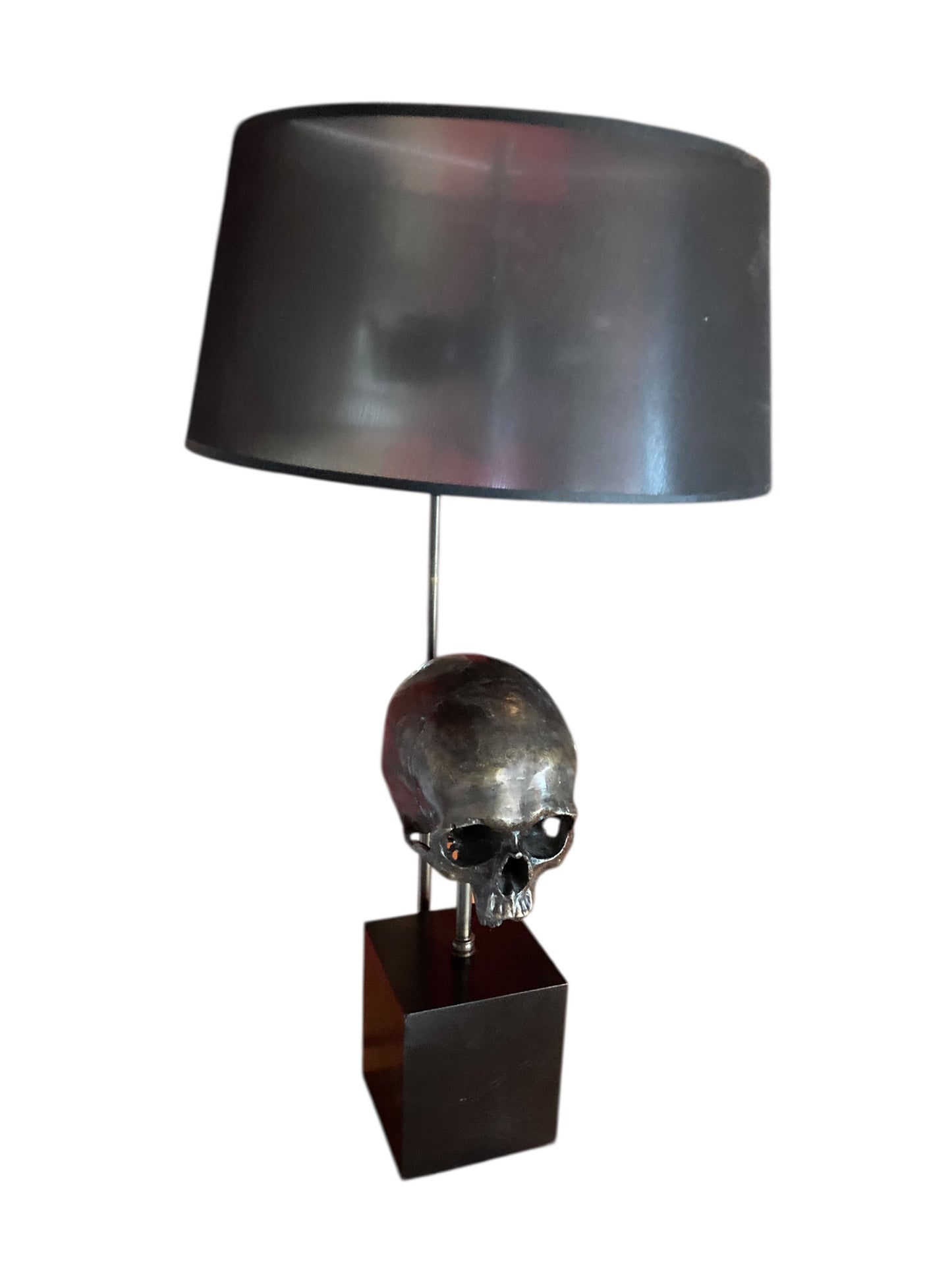 Extruder Skull Table Lamps designed by the luxury brand Eichholtz