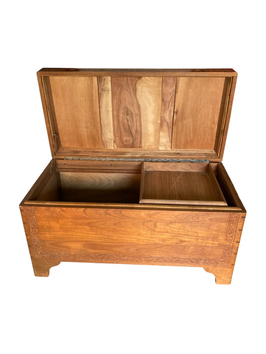 Camphor wood blanket chest or storage trunk Mid-20th-century Oriental or Singaporean design