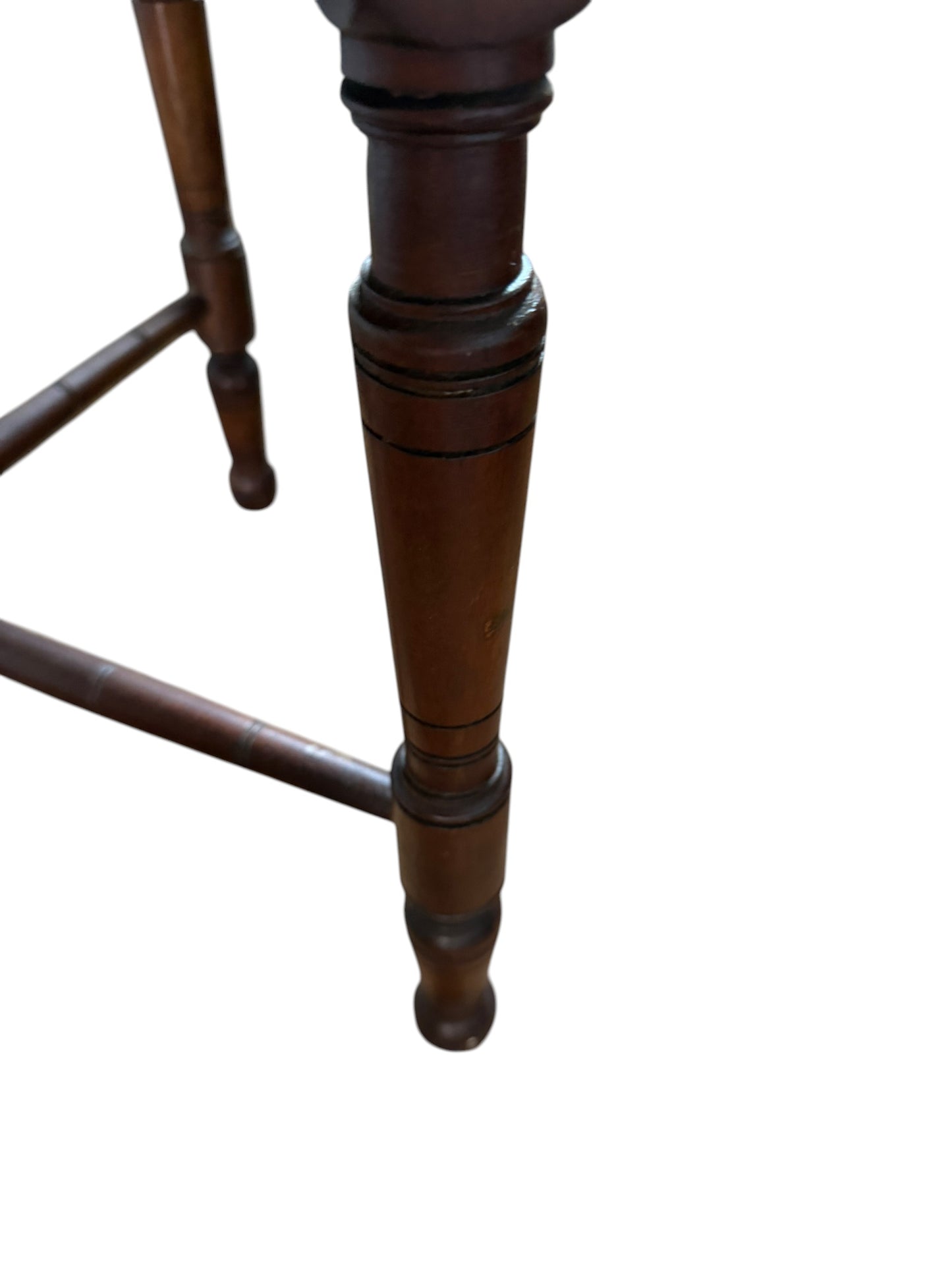 antique Edwardian inlaid mahogany corner chair, dating from the early 19th century (circa 1900–1910).