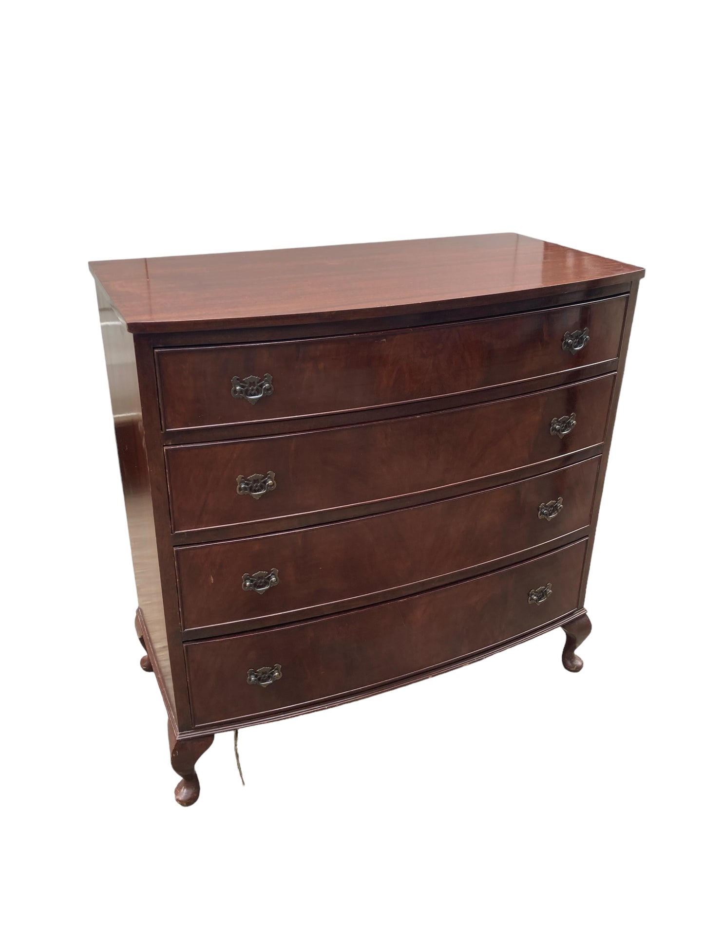 Bow fronted Mahogany Chest of 4 graduated drawers,