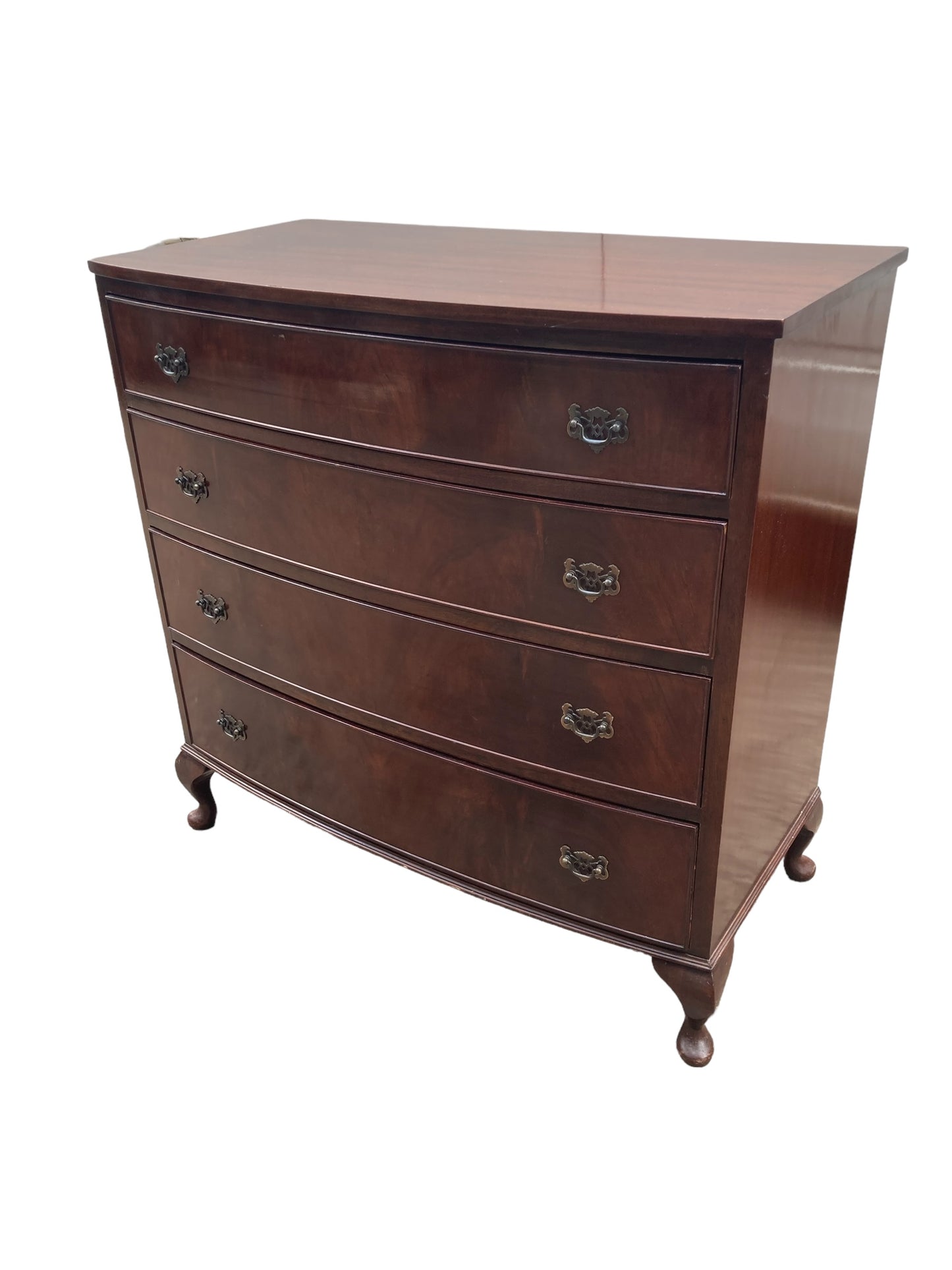 Bow fronted Mahogany Chest of 4 graduated drawers,